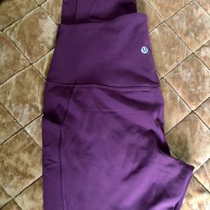Align leggings with pockets